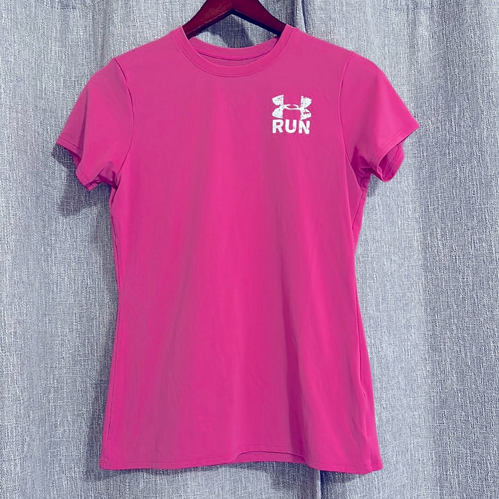 Under Armor Women’s Dry Fit Pink shirt 👚